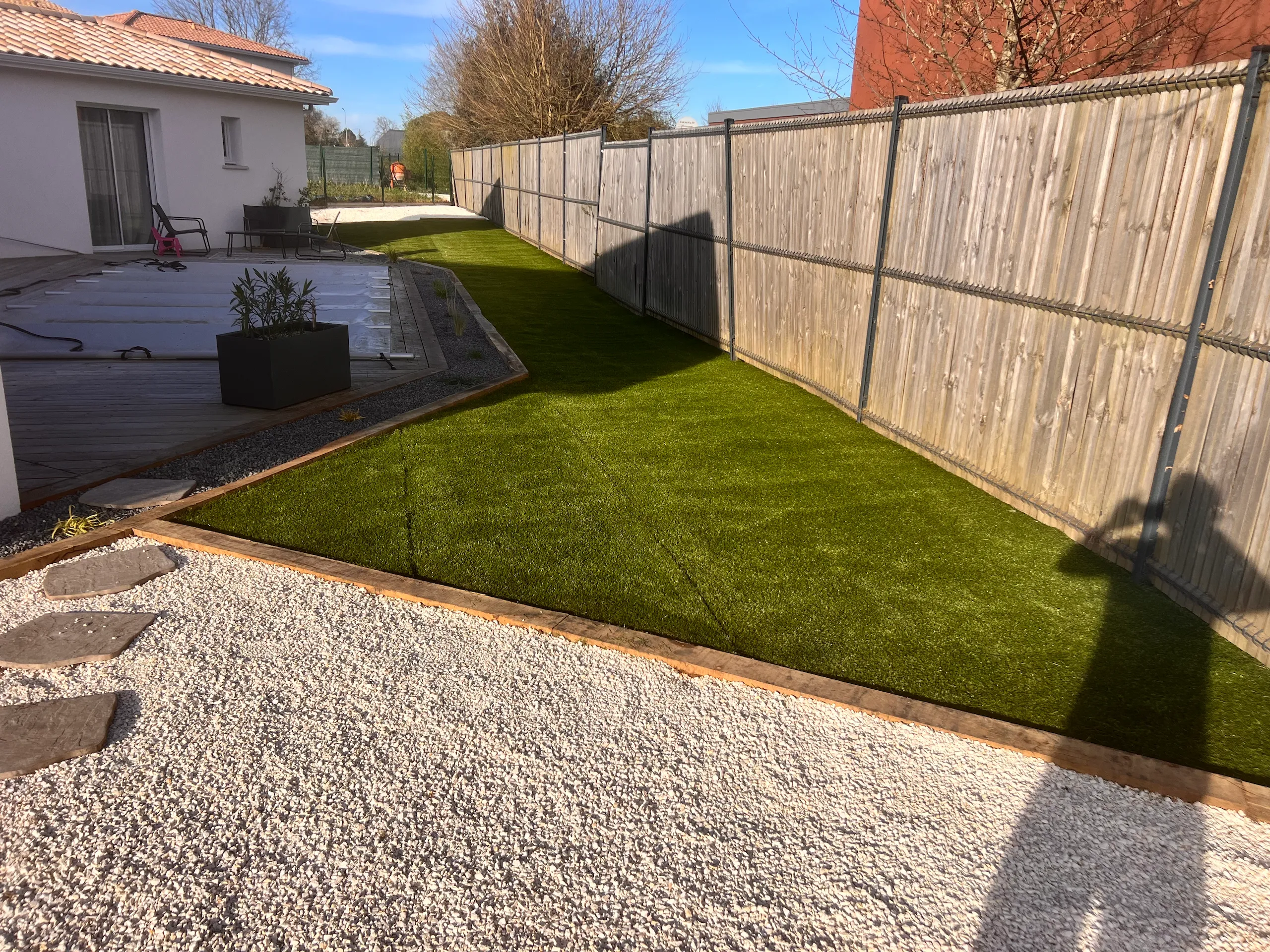 Saint-André-de-Cubzac - Pas japonais et gazon 3